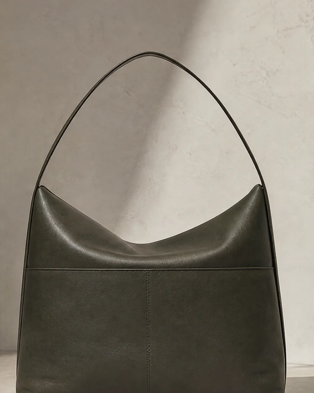Vela Ridge Shoulder Bag in olive, back view