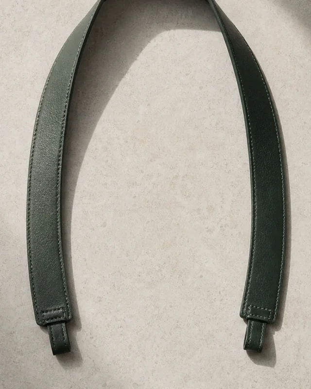 Span Folded Strap in deep forest, front view