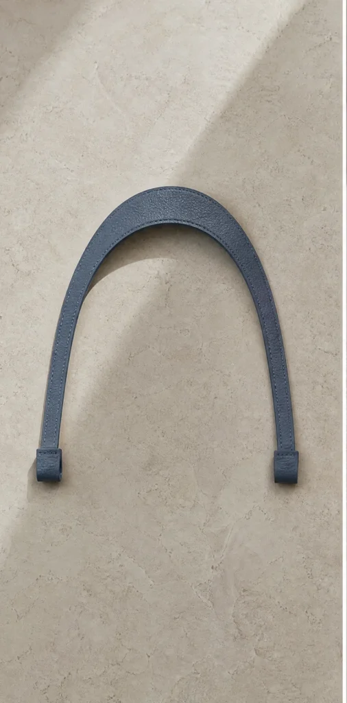 ELVANTTO form study: Interchangeable strap Bridge, view 1